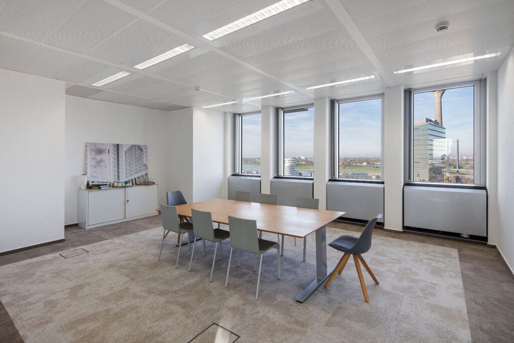 rwi4-341_jk111122 rwi4 Düsseldorf